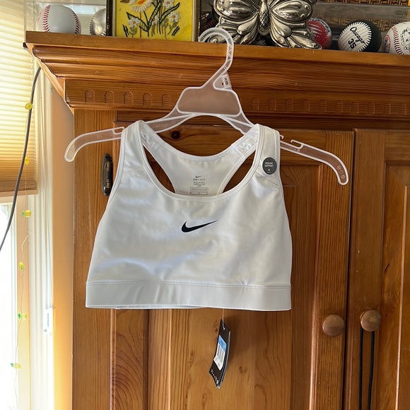 Nike Other - Nike swoosh medium impact sports bra